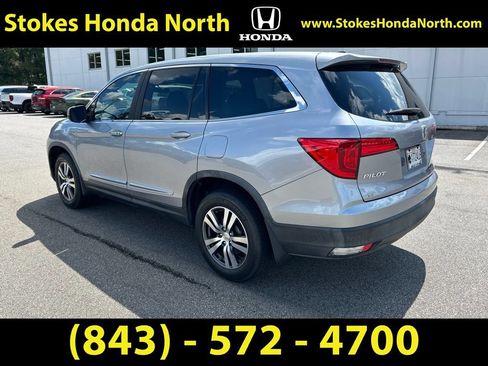 Used 2017 Honda Pilot EX image 4