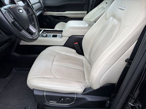 Used 2020 Ford Expedition Platinum image 10