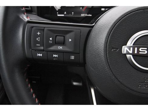Certified 2025 Nissan Kicks SR AWD/4WD image 19