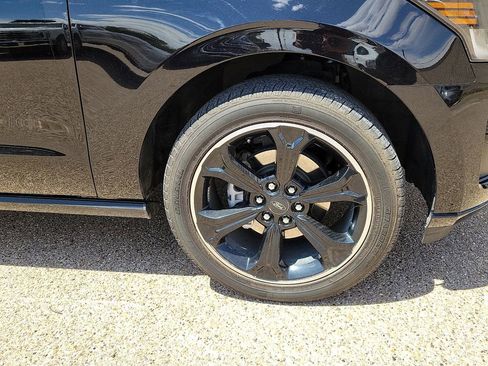 Used 2023 Ford Expedition Limited RWD image 14