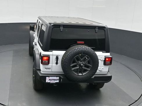 New 2026 Jeep Wrangler Unlimited Sport w/ Convenience Group image 32