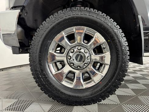 Used 2019 Ford F350 Lariat w/ Chrome Package AWD/4WD image 33
