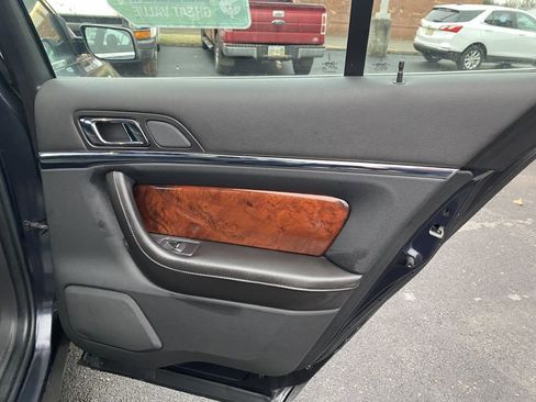 Used 2014 Lincoln MKS AWD w/ Equipment Group 101A image 20