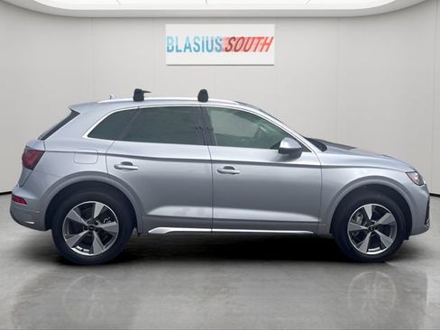 Used 2023 Audi Q5 2.0T Premium Plus w/ Premium Plus Package AWD/4WD image 2