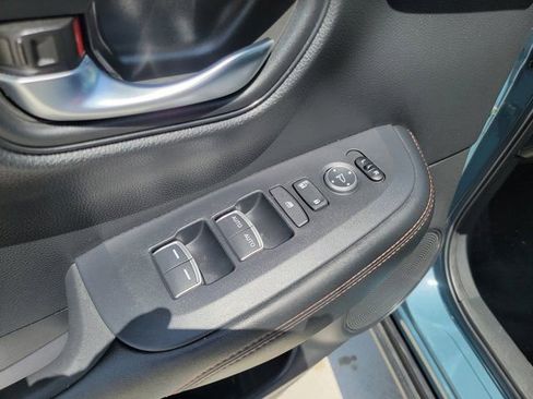 Used 2025 Honda HR-V Sport image 17