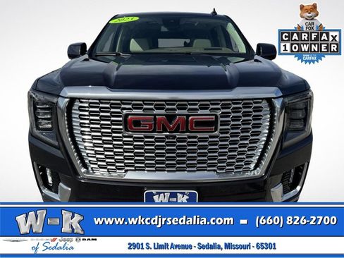Used 2023 GMC Yukon XL Denali AWD/4WD image 10