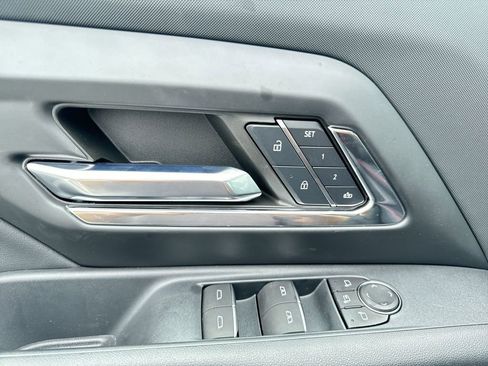 New 2024 Chevrolet Silverado EV RST image 19