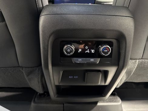 Used 2024 Chevrolet Traverse Z71 w/ LPO, Floor Liner Package AWD/4WD image 42