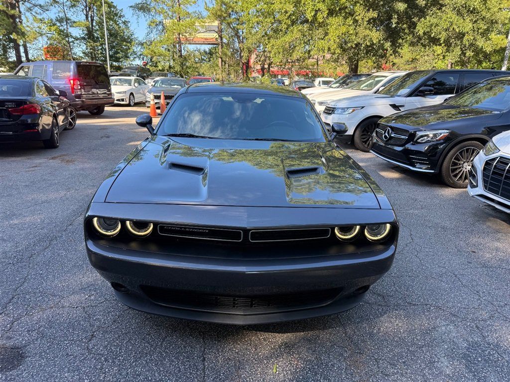 Used 2017 Dodge Challenger SXT w/ Sound Group RWD image 3