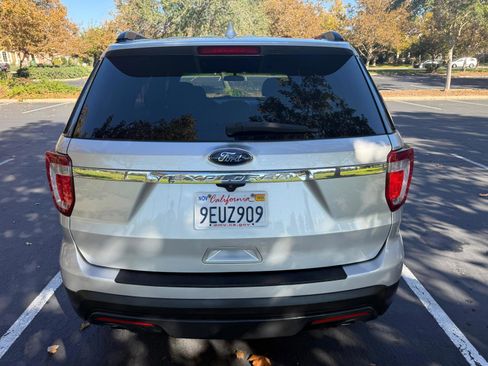 Used 2017 Ford Explorer FWD image 8