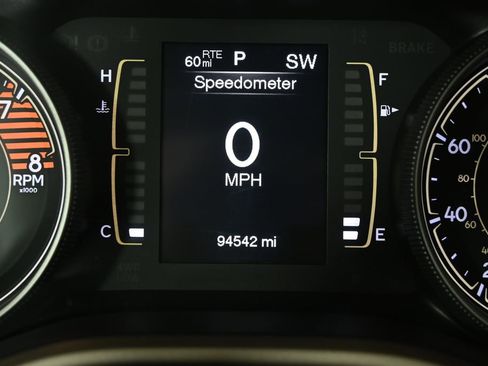 Used 2017 Jeep Cherokee Latitude w/ Safety/Convenience Group AWD/4WD image 26