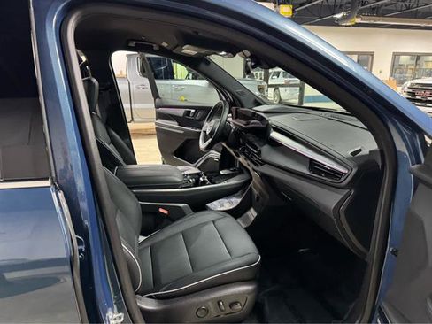 Certified 2025 Buick Enclave Preferred AWD/4WD image 10