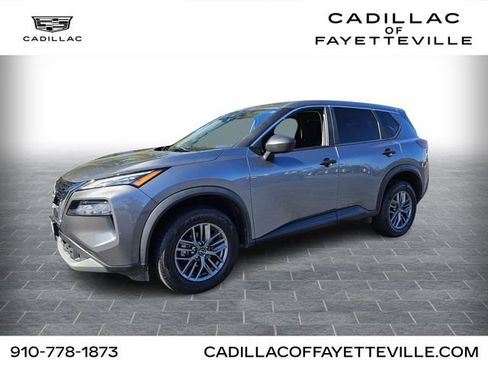 Used 2023 Nissan Rogue S image 1