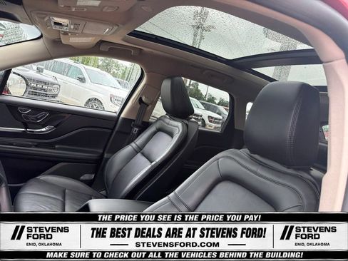 Used 2025 Lincoln Corsair Reserve w/ Equipment Group 202A AWD/4WD image 20