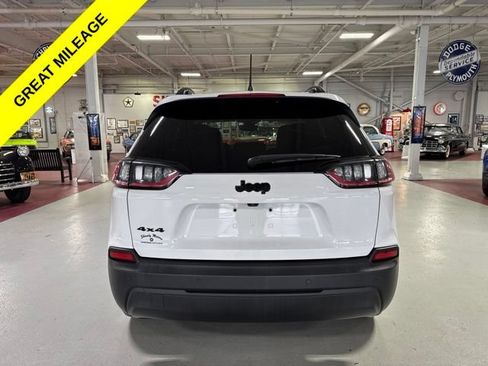 Certified 2021 Jeep Cherokee Latitude Plus AWD/4WD image 4