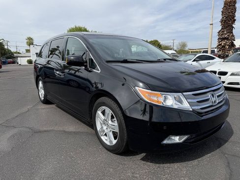 Used 2012 Honda Odyssey Touring image 1