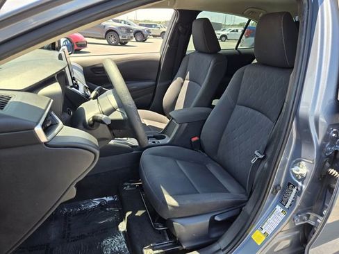 Used 2023 Toyota Corolla LE w/ LE Convenience Package FWD image 9
