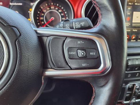 Used 2019 Jeep Wrangler Unlimited Rubicon w/ Dual Top Group image 34