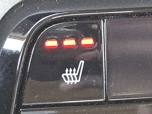 Used 2024 Honda Pilot Touring image 6