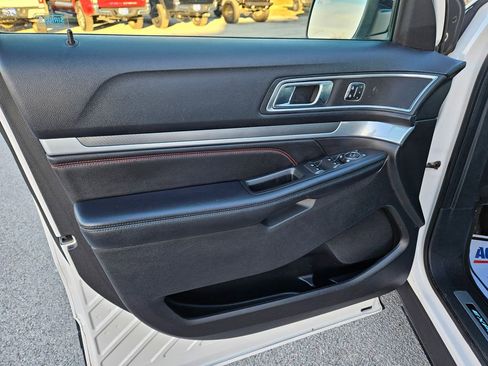 Used 2016 Ford Explorer Sport w/ Equipment Group 401A image 21