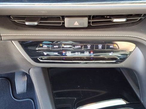 Used 2022 Buick Envision Essence w/ Safety Package FWD image 23