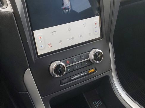 Certified 2024 Ford Edge SEL w/ Convenience Package image 23