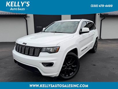 Used 2017 Jeep Grand Cherokee Altitude