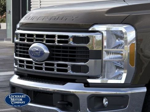 New 2025 Ford F250 XLT w/ 360-Degree Camera Package image 47