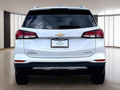 Used 2024 Chevrolet Equinox Premier FWD image 4