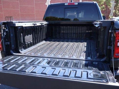 Used 2025 RAM 1500 Big Horn AWD/4WD image 31