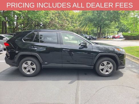 Certified 2025 Toyota RAV4 LE AWD/4WD image 13