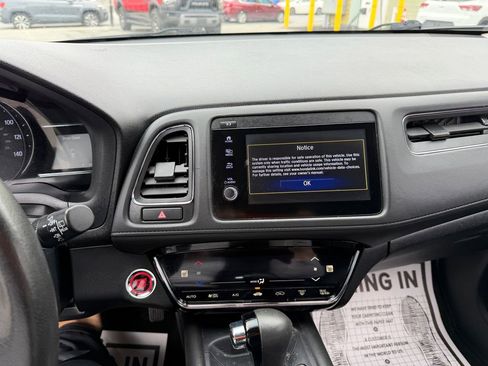 Used 2021 Honda HR-V EX-L image 17