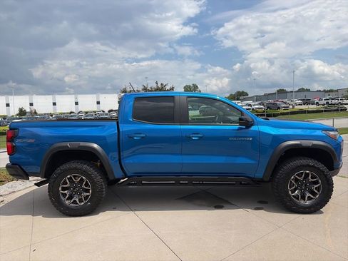 Used 2024 Chevrolet Colorado ZR2 w/ Technology Package AWD/4WD image 22