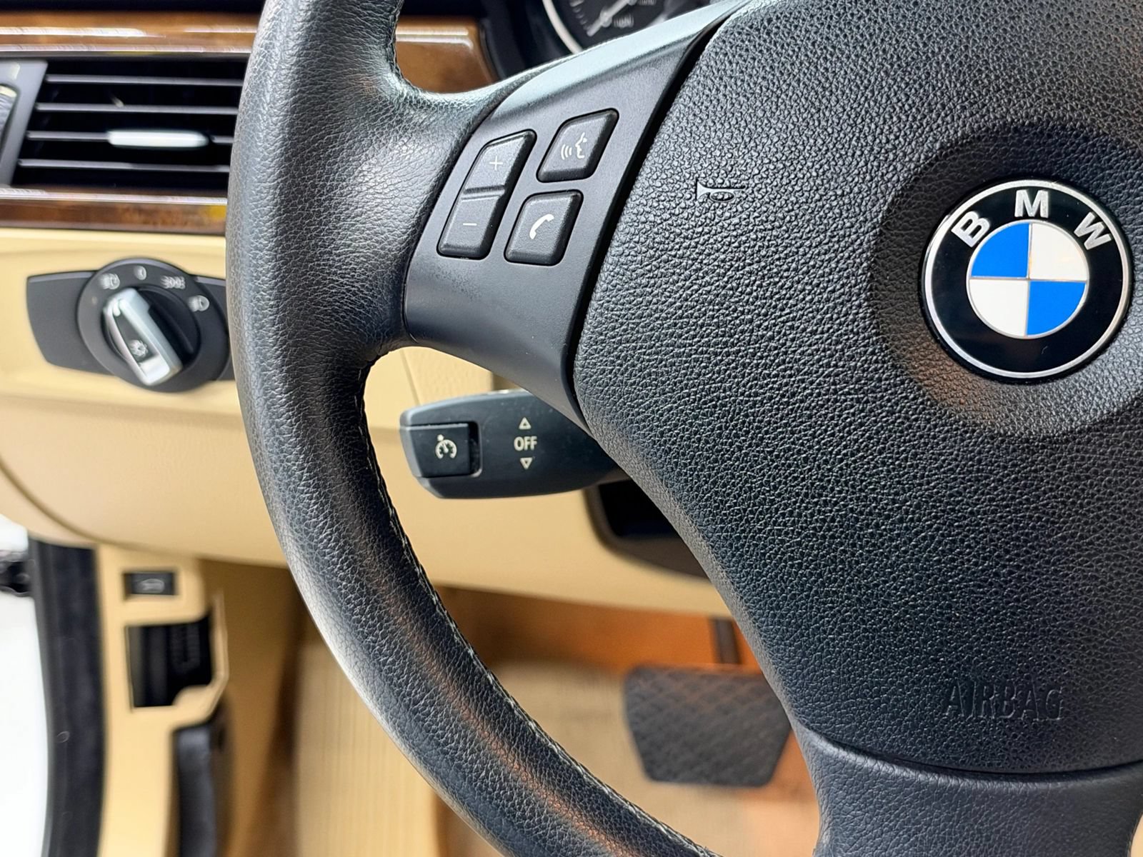 Used 2010 BMW 328i Sedan RWD image 27