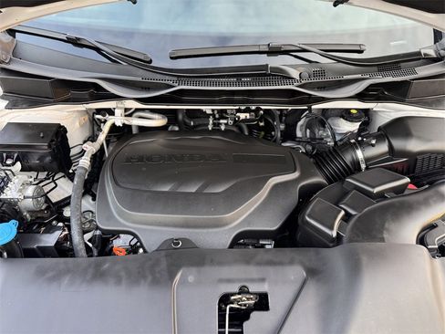 Certified 2024 Honda Odyssey Touring image 36