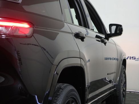 New 2026 Jeep Grand Cherokee Limited AWD/4WD image 5