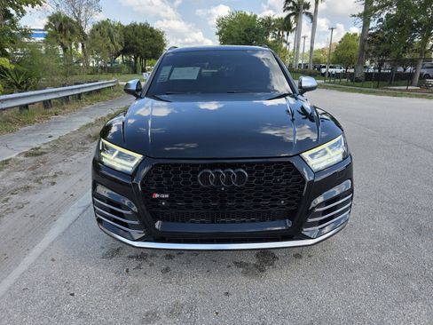Used 2018 Audi SQ5 Prestige w/ Prestige Package image 8
