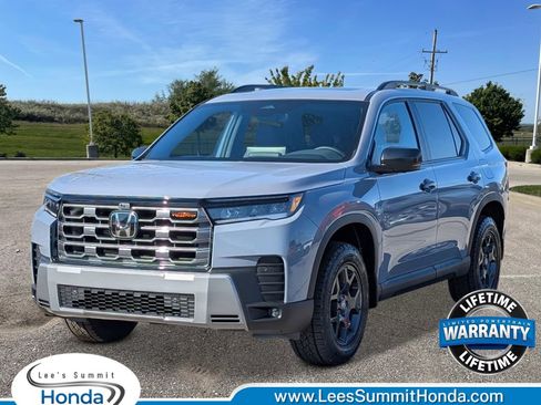 New 2026 Honda Pilot TrailSport image 1