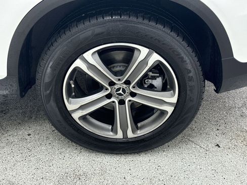 Used 2019 Mercedes-Benz GLC 300 image 39