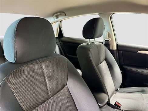 Used 2017 Nissan Sentra S image 24
