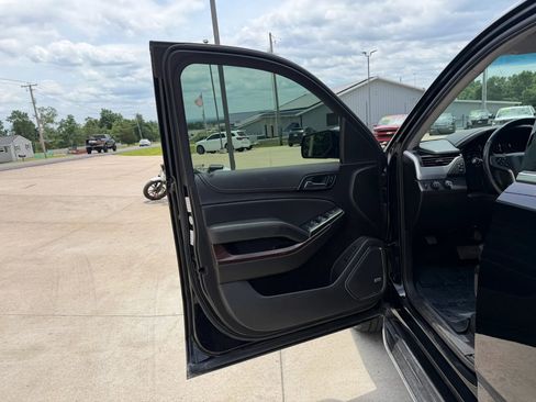 Used 2020 GMC Yukon XL SLT AWD/4WD image 13