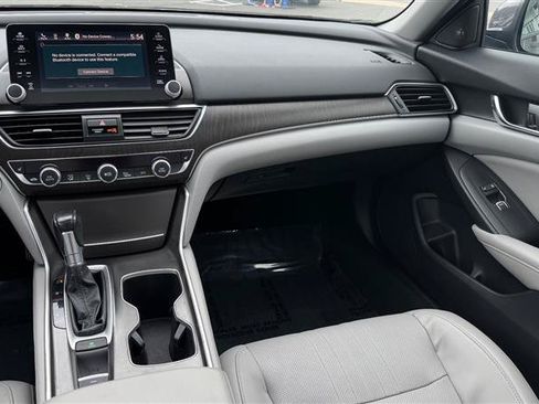 Used 2018 Honda Accord EX-L image 19