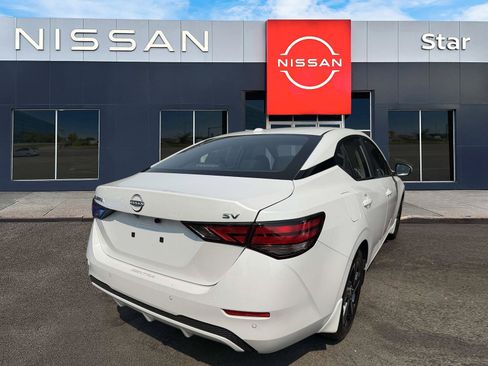 Used 2024 Nissan Sentra SV FWD image 6