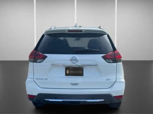Used 2020 Nissan Rogue SV FWD image 8