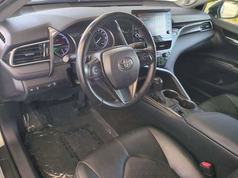Used 2021 Toyota Camry XSE w/ Navigation Upgrade Package FWD image 11