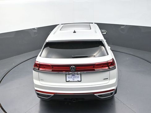 New 2026 Volkswagen Atlas Cross Sport SEL image 17