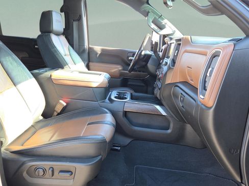 Used 2022 Chevrolet Silverado 3500 High Country image 16