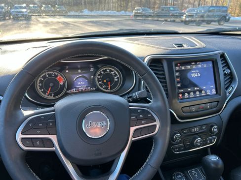 Used 2021 Jeep Cherokee Latitude Lux 80th Anniv w/ Quick Order Package 26U 80TH image 27