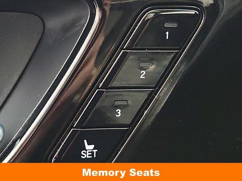 Used 2022 Acura MDX SH-AWD w/ Advance Package image 22