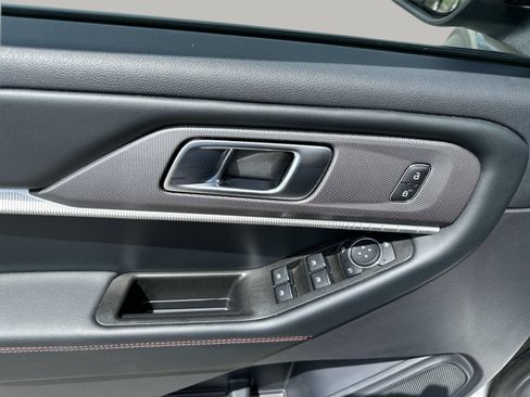 Used 2025 Ford Explorer ST-Line RWD image 15